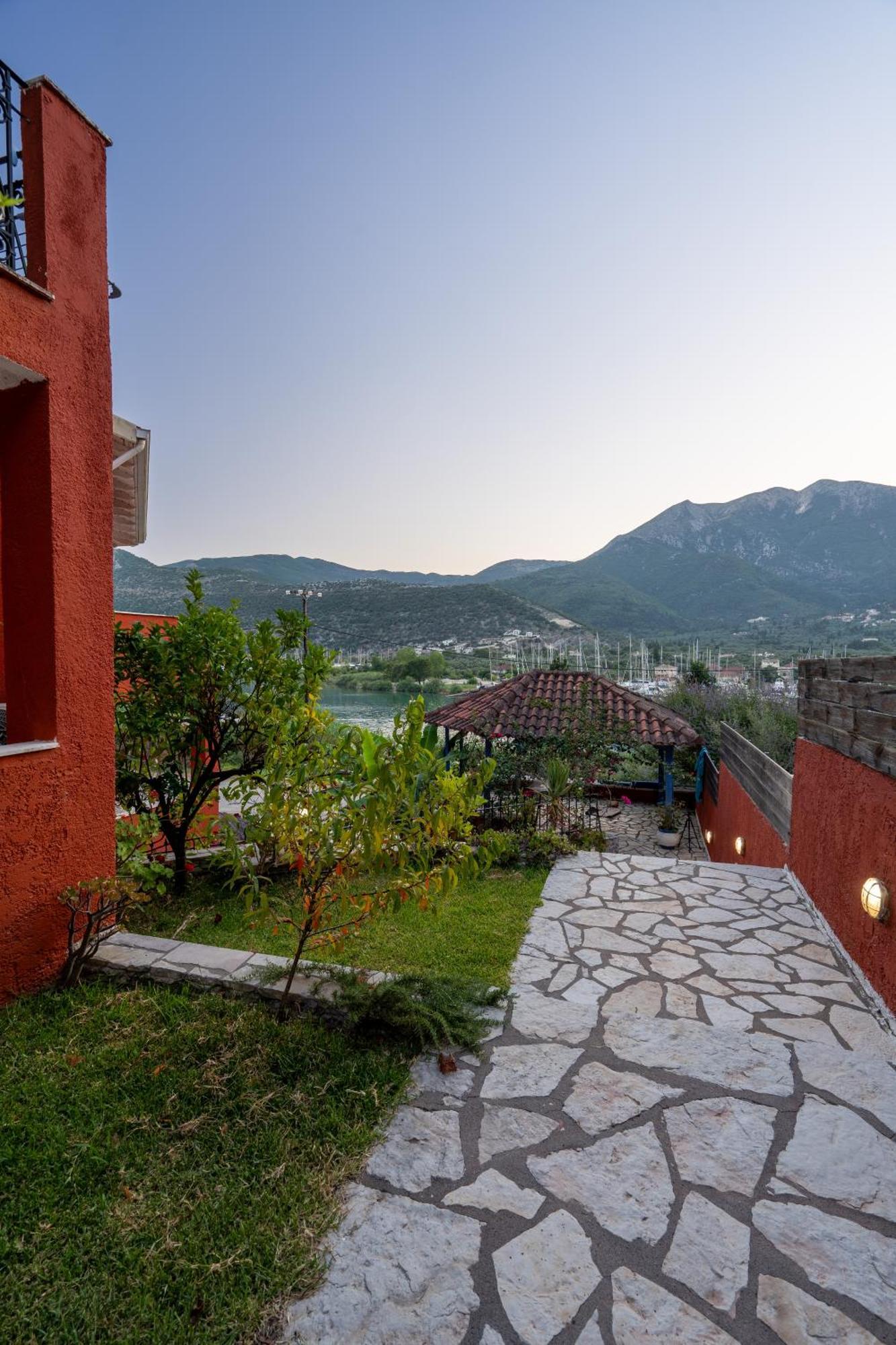 Vliho Bay Boutique Hotel Yénion Exterior foto